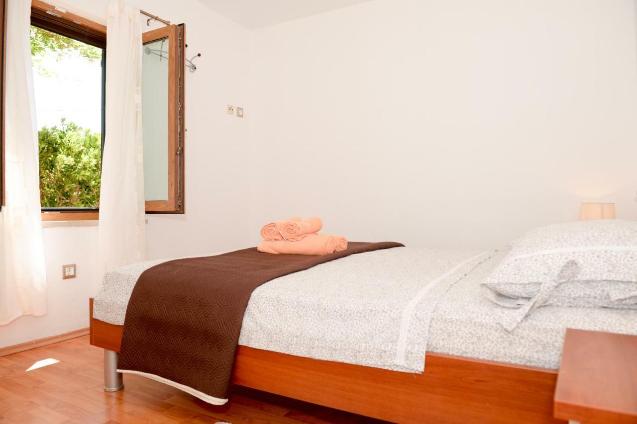 Apartment Markioli Povlja  Esterno foto