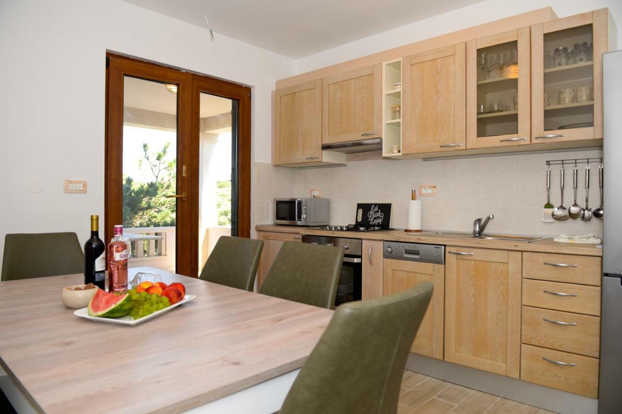 Apartment Markioli Povlja  Esterno foto